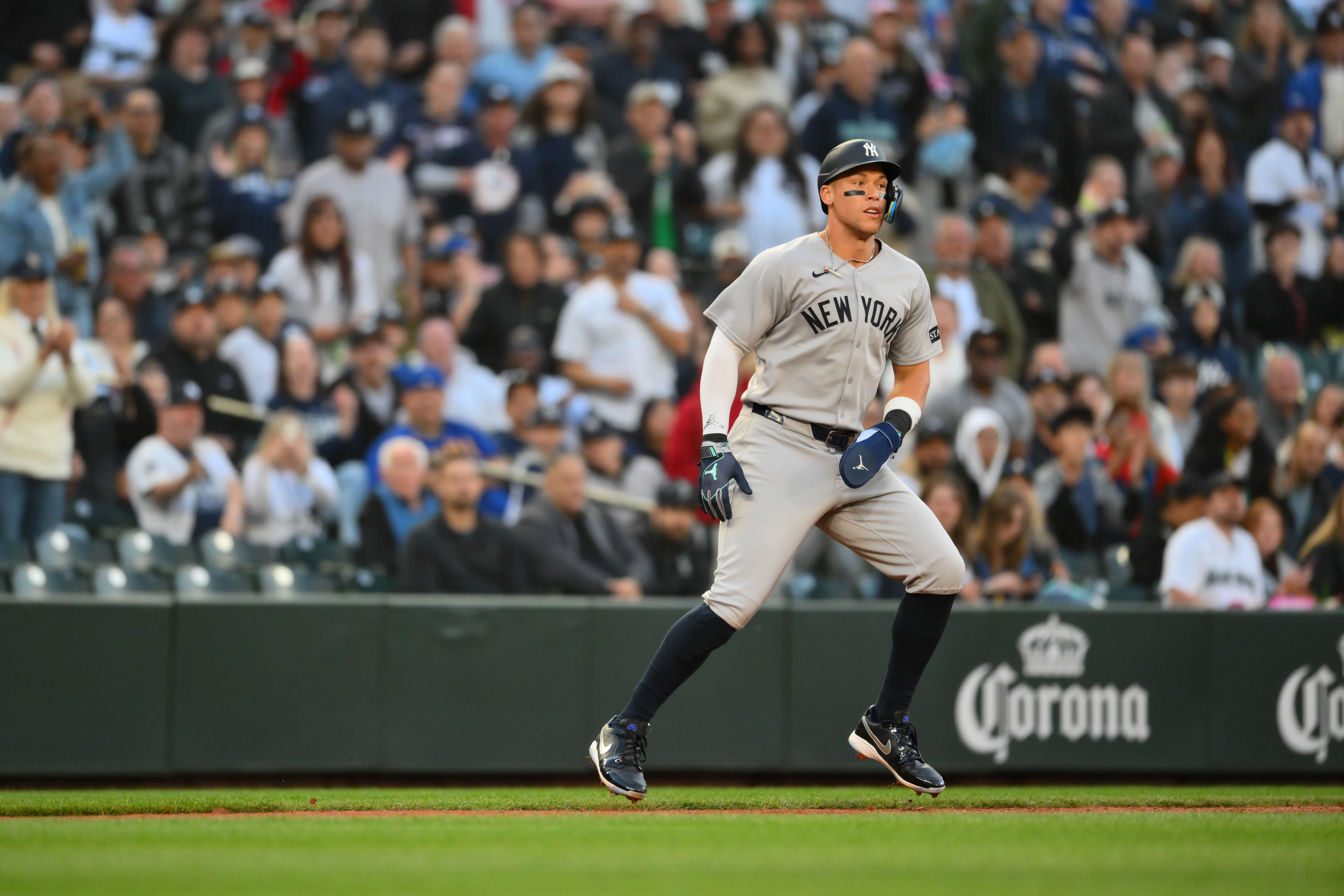 Aaron Judge stays dangerous at the plate - Source: Imagn
